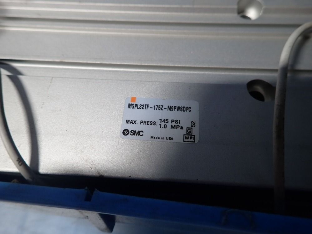 Smc Guide Cylinder - Mgpl32tf-175z-m9pw8dpc, Mgpl32tf-175-m