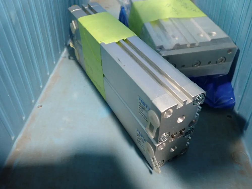 Festo, Smc Compact Cylinder, Compact Guide - Adn-32-190-i-p, Mgpl25tn-125z