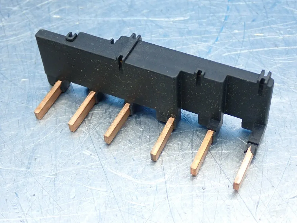 Allen Bradley Compact Busbar - 140m-f-w542