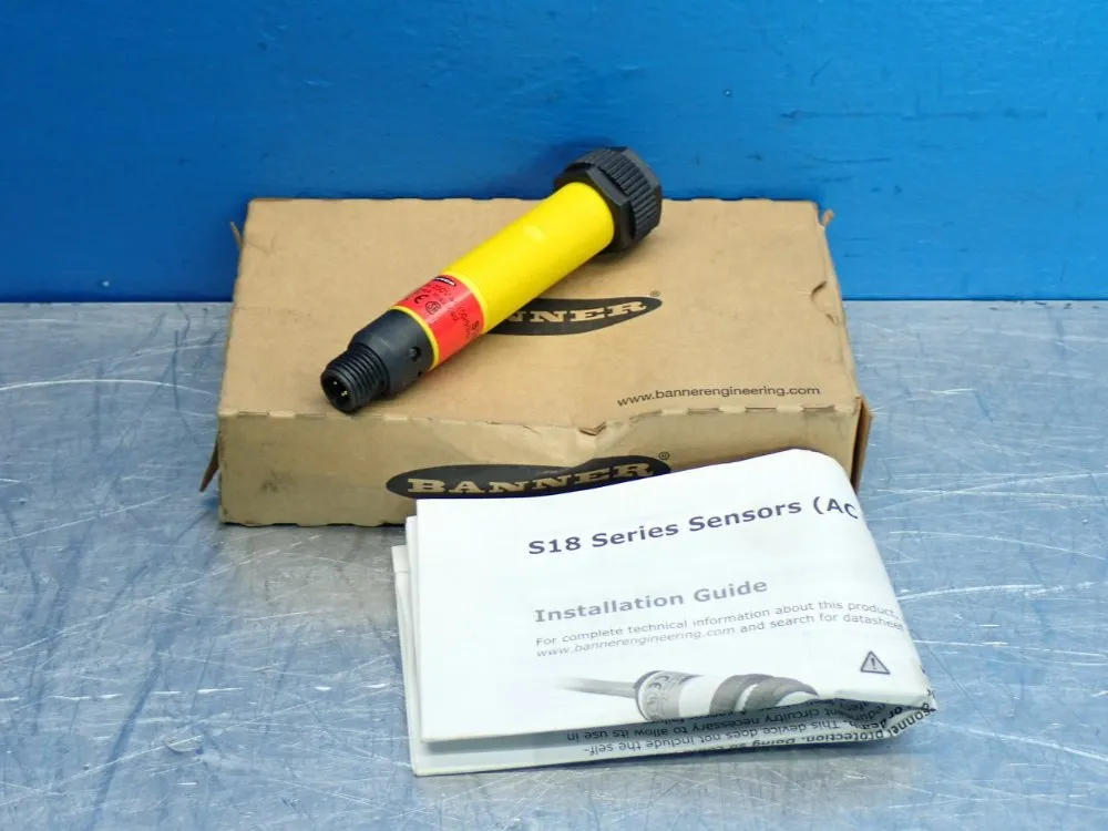 Banner 300mm S18-series Photoelectric Sensor - S18aw3dlq1