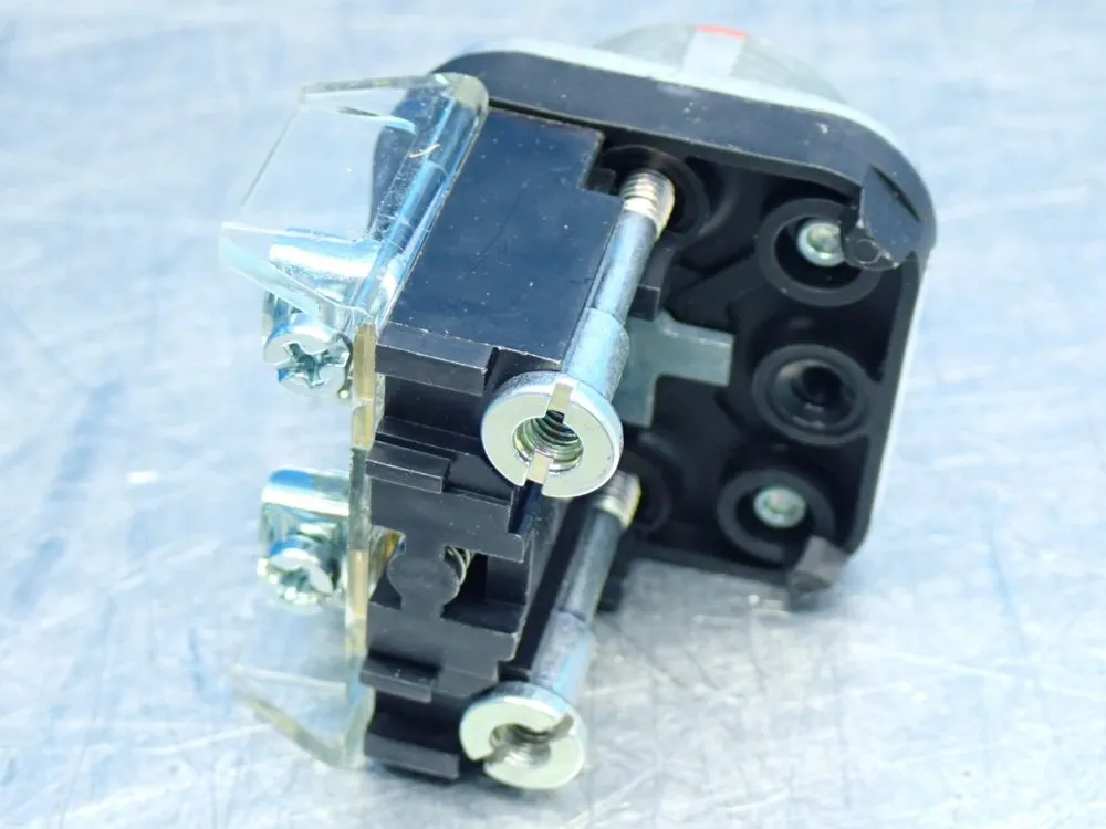 Allen Bradley Flush-head Push Button - 800t-a6a