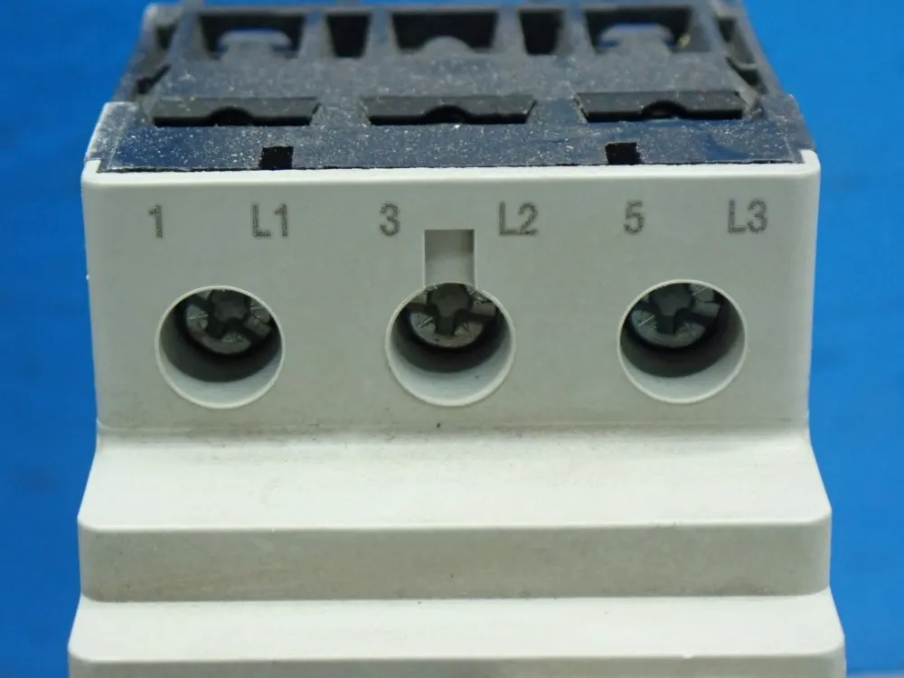 Allen Bradley Manual Motor Starter Circuit Breaker - 140m-c2e-b16