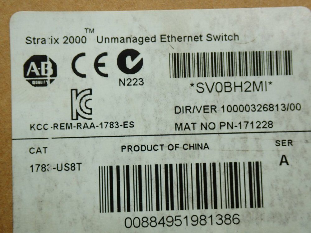 Allen Bradley Stratix 2000 Ethernet Unmanaged Switch - 1783-us8t