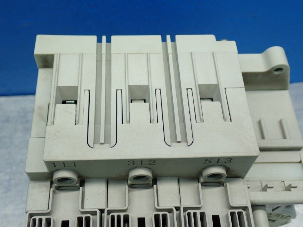 Allen Bradley Fused Disconnect Switch - 194r-j30-1753