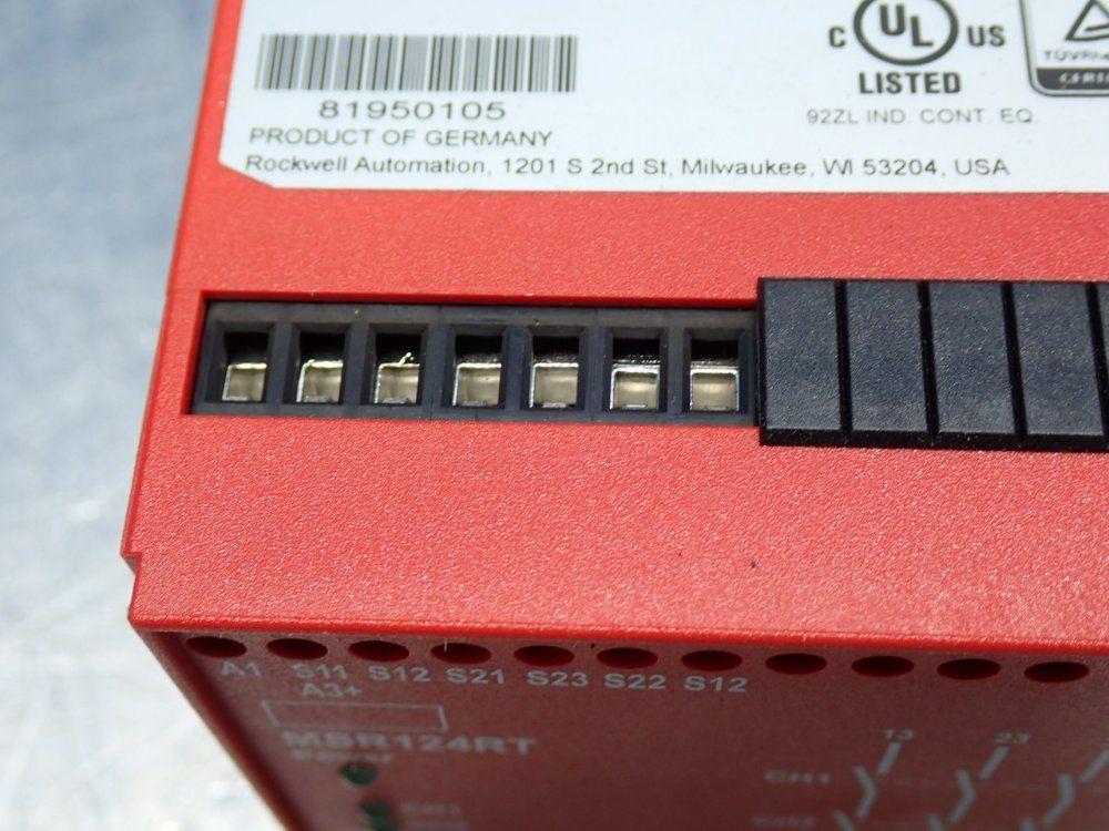 Allen Bradley Guardmaster Monitoring Safety Relay - 440r-g23110