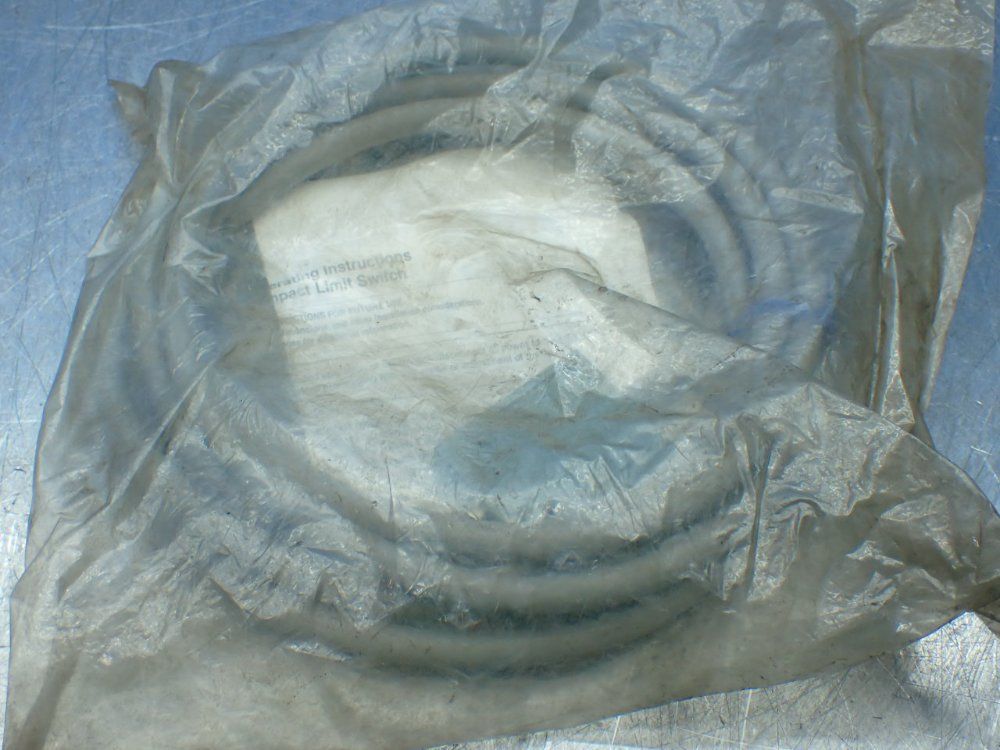 Allen-bradley Compact Limit Switch - 802b-csabxsxc3