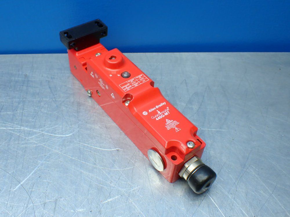 Allen-bradley Guardmaster Guardlock Safety Switch - 440g-mt47163