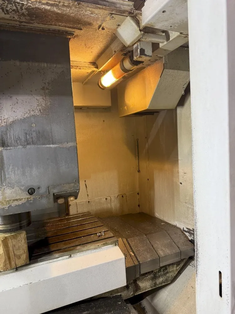 Mori Seiki 43.3" X 23.6" Table Cnc Vmc - Nv5000