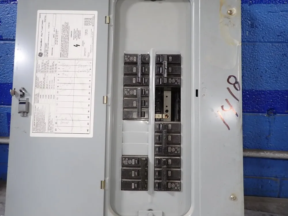 General Electric Load Center - Tl24ac3