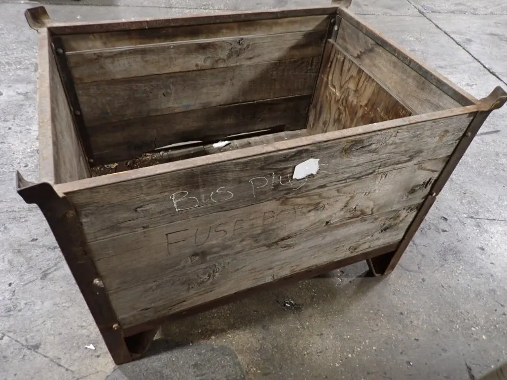 40" X 28" X 23" Stackable Crate