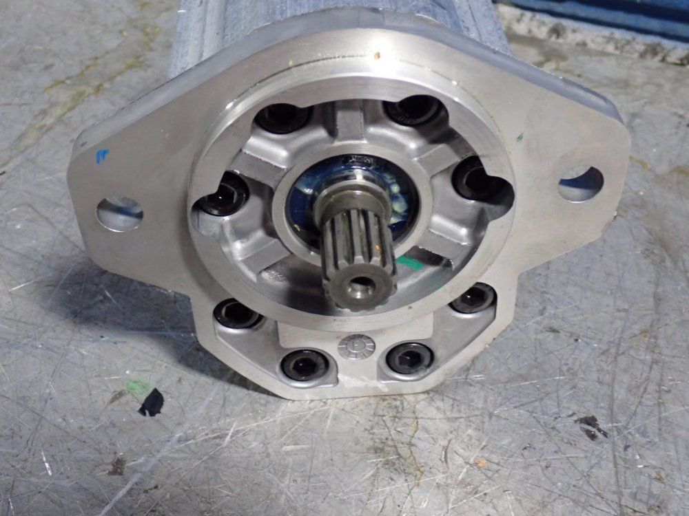 Danfoss Hydraulic Gear Pump - Snp3nn/055rn07sa