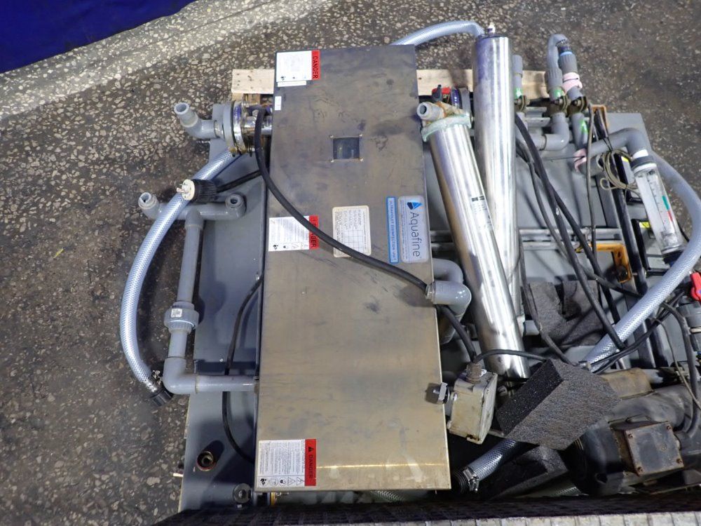 Aquafine Ultraviolet Disinfection Unit