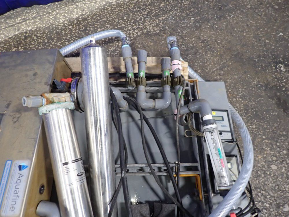 Aquafine Ultraviolet Disinfection Unit