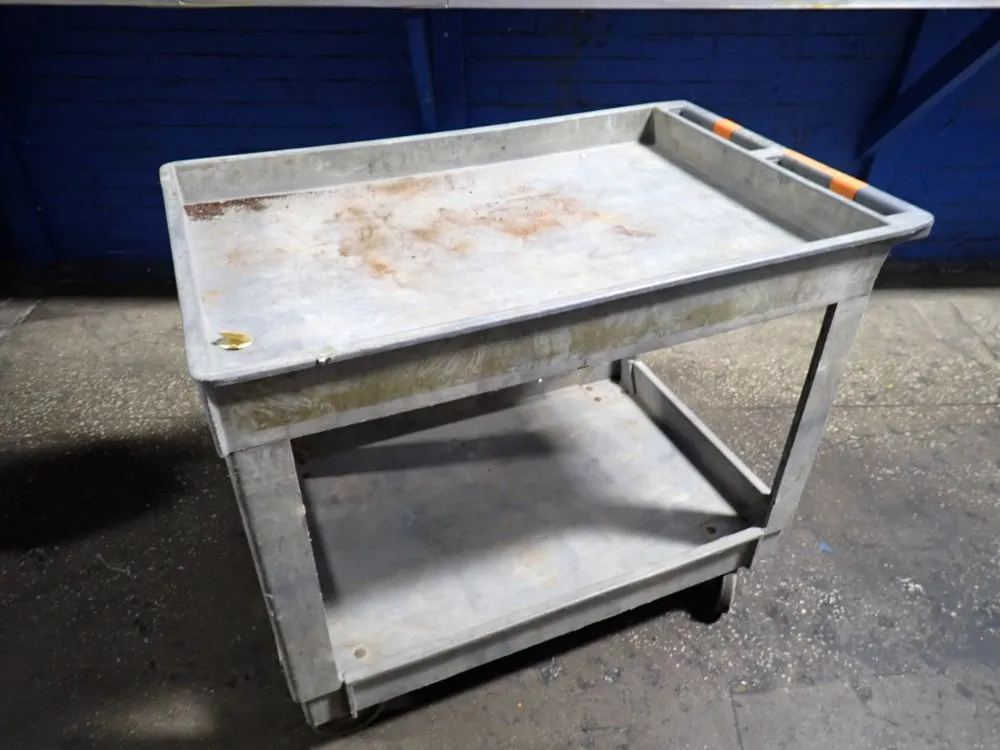 36" X 24" X 33" Cart