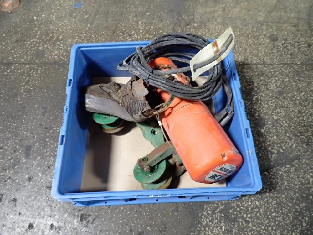 Cm 1/4 Ton Electric Hoist - B