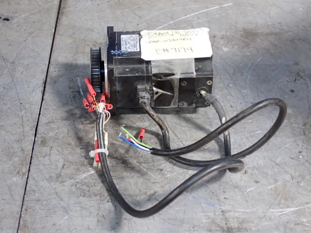 Yaskawa Electric Corp 200 W Servo Motor - Sgmp-02awyr11