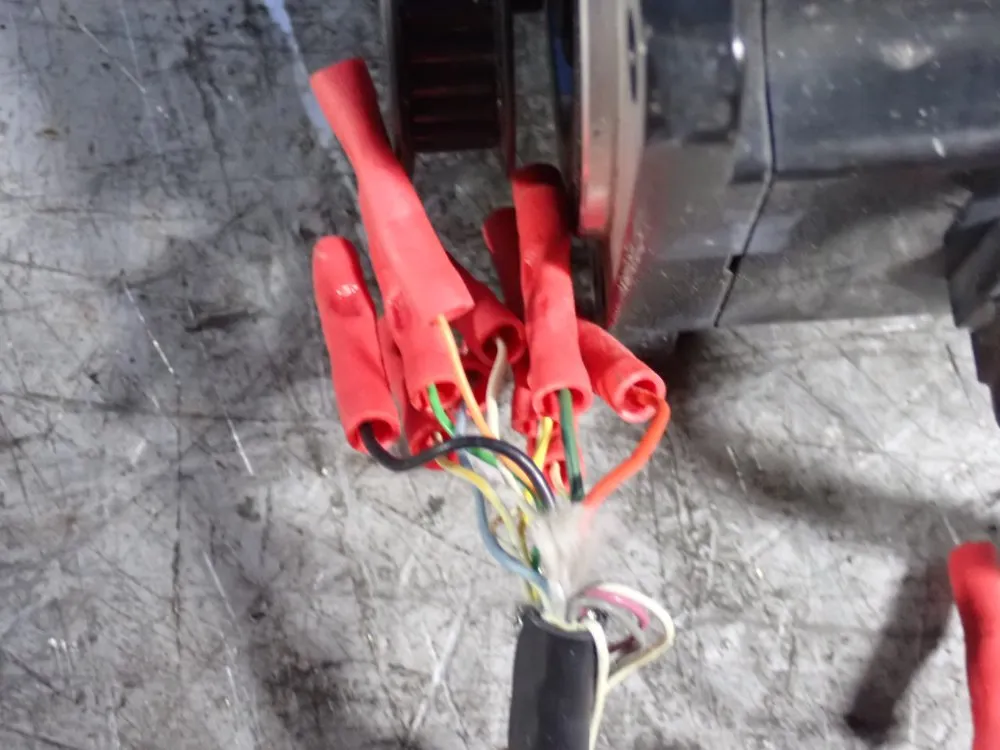 Yaskawa Electric Corp 200 W Servo Motor - Sgmp-02awyr11