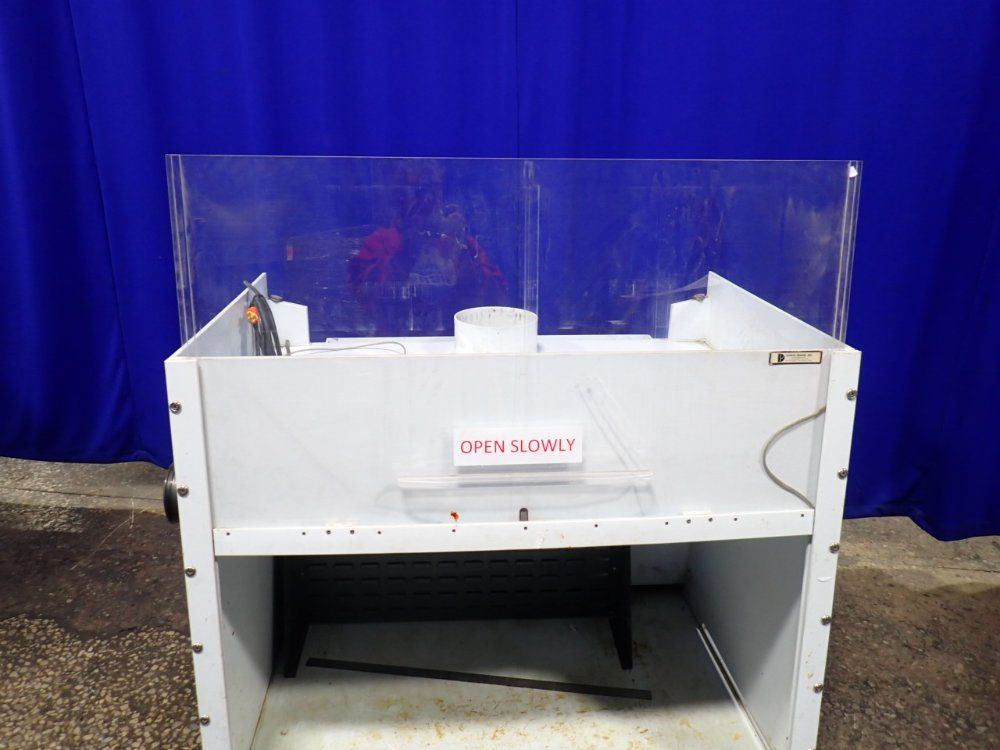 Plastic Design Fume Hood