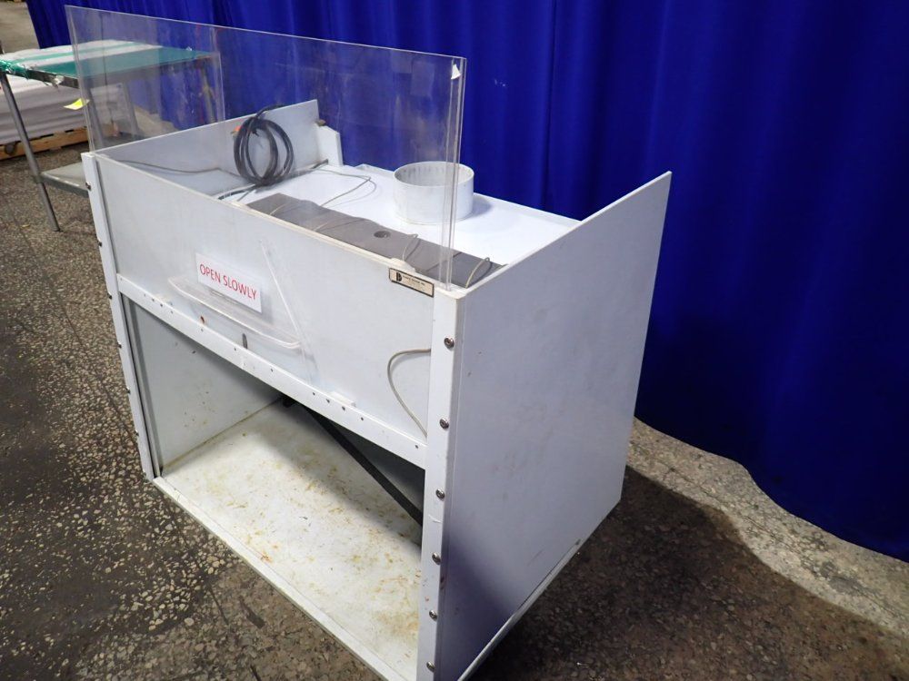Plastic Design Fume Hood
