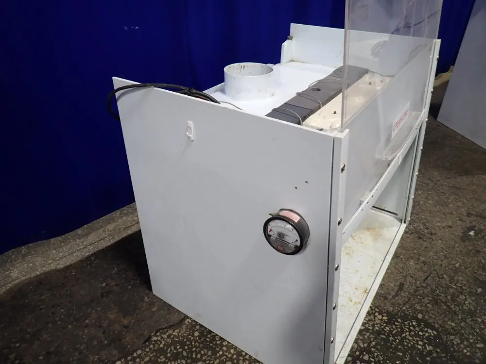 Plastic Design Fume Hood