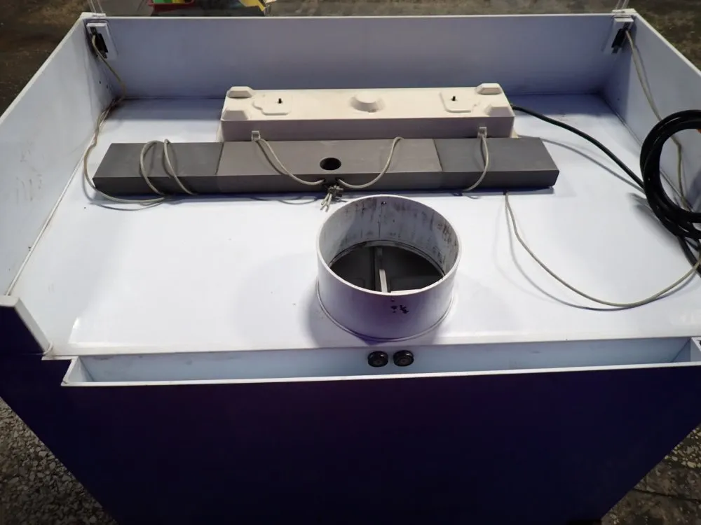 Plastic Design Fume Hood