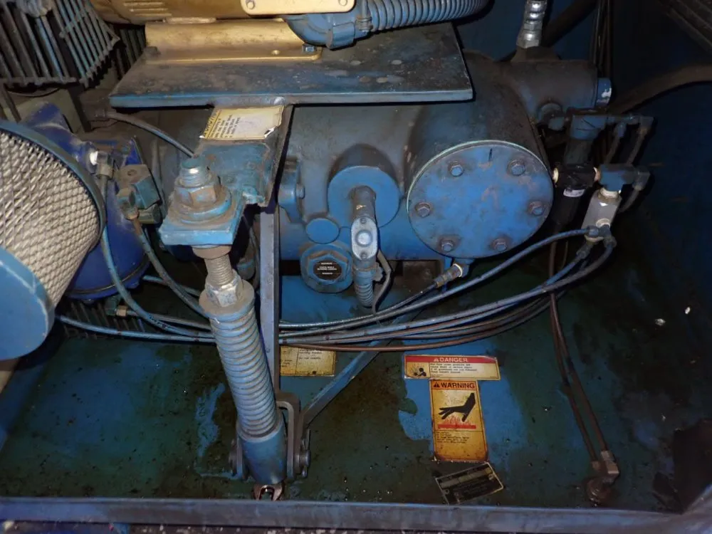 Quincy Air Compressor - Qmb15a0a31s