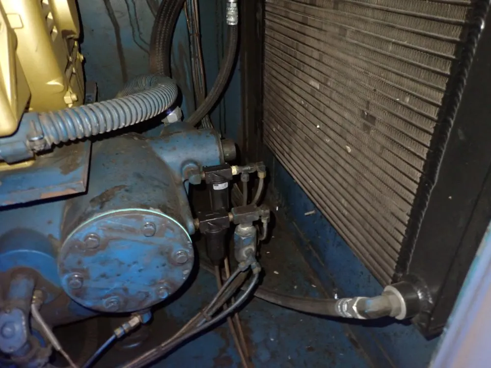 Quincy Air Compressor - Qmb25aca22sg