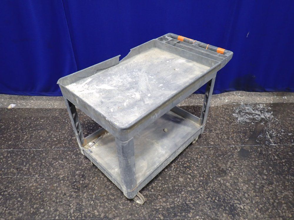 Rubbermaid 36" X 24" X 33" Cart