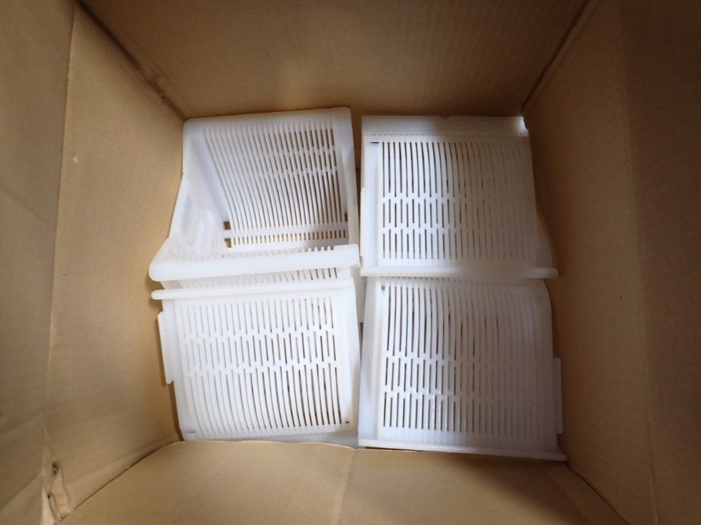 Wafer Carriers / Plastic Totes