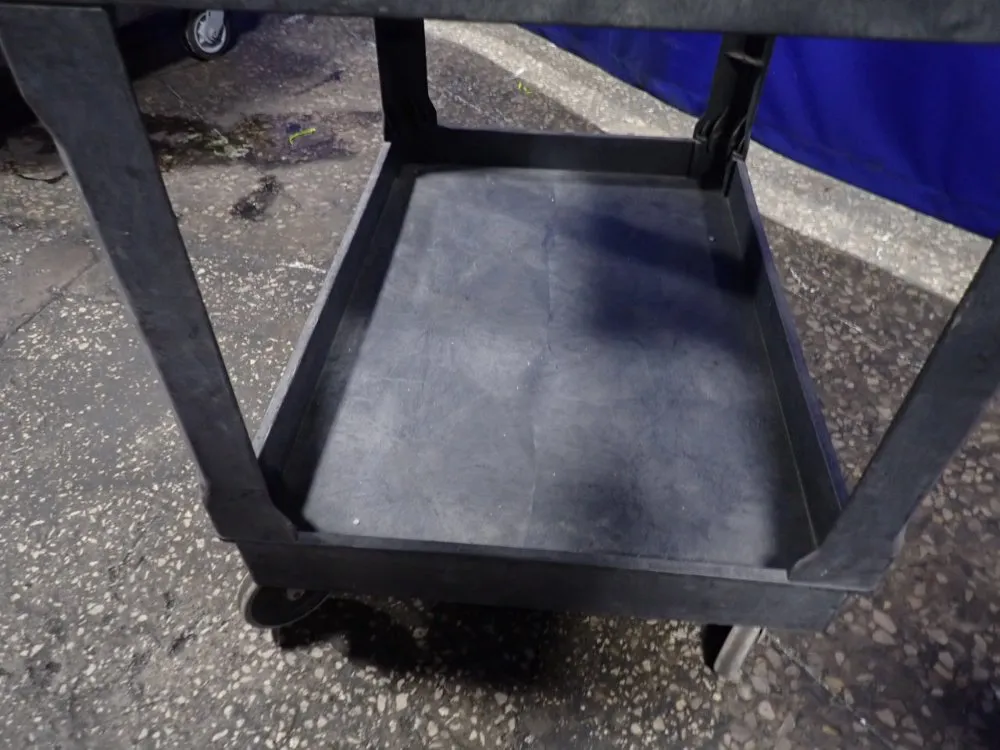 Uline 35"x24"x33" Cart