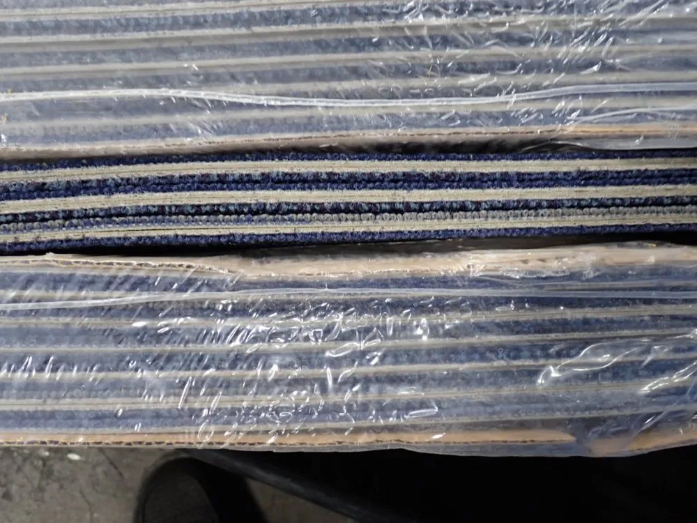 24" X 24" Disperse Tile