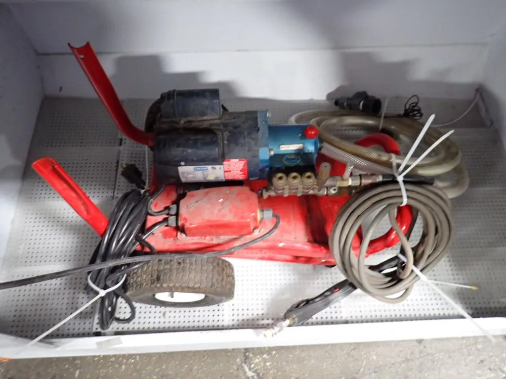 Clean Part 36" X 59" X 46" Power Wash W/ Pressure Washer