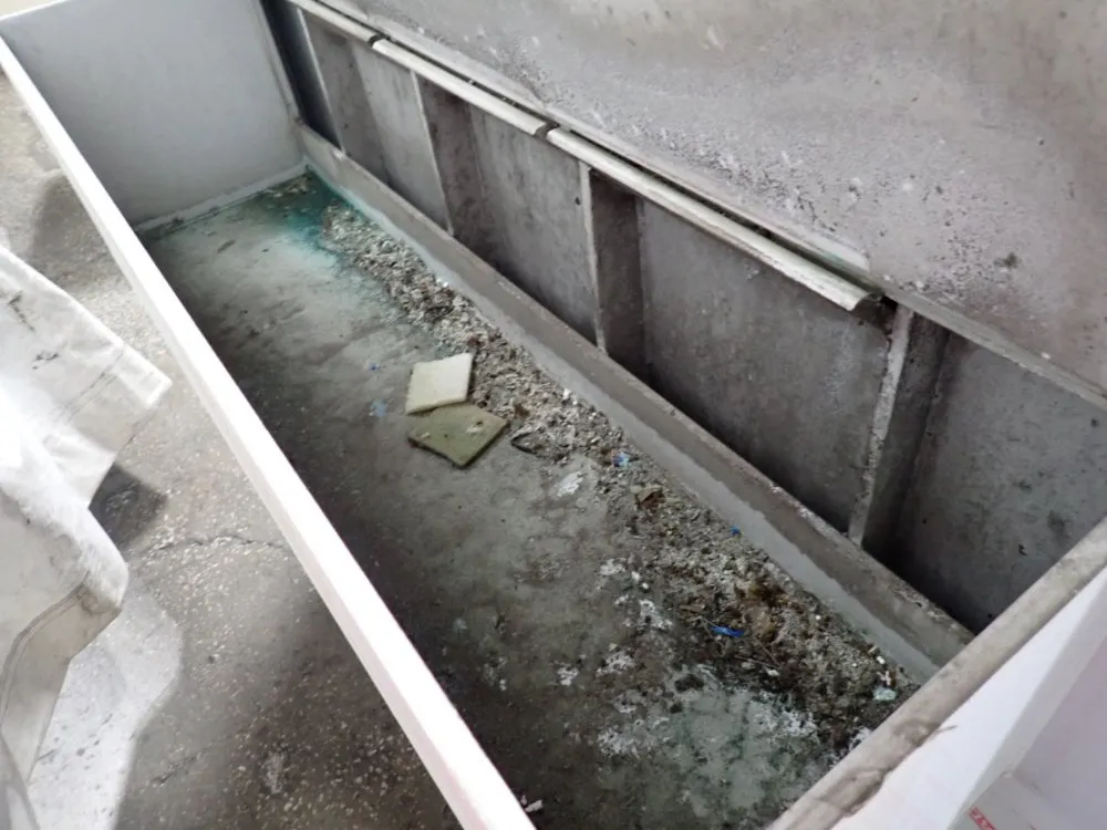 Clean Part 36" X 59" X 46" Power Wash W/ Pressure Washer