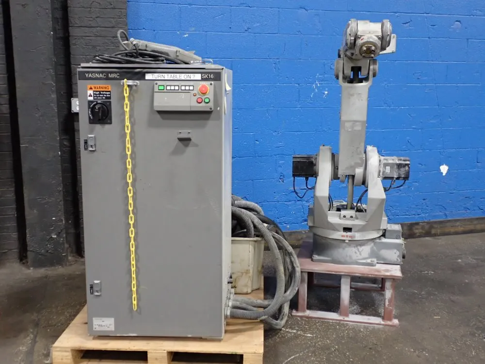 Yaskawa / Motoman Robot - Yr-sk16-c000