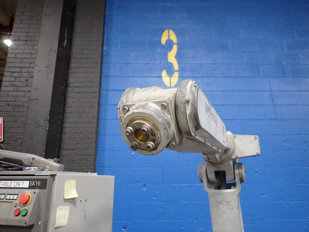 Yaskawa / Motoman Robot - Yr-sk16-c000