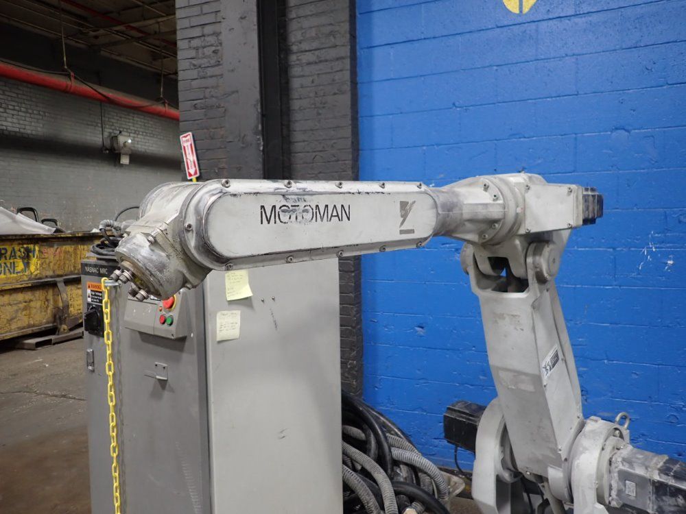 Yaskawa / Motoman Robot - Yr-sk16-c000