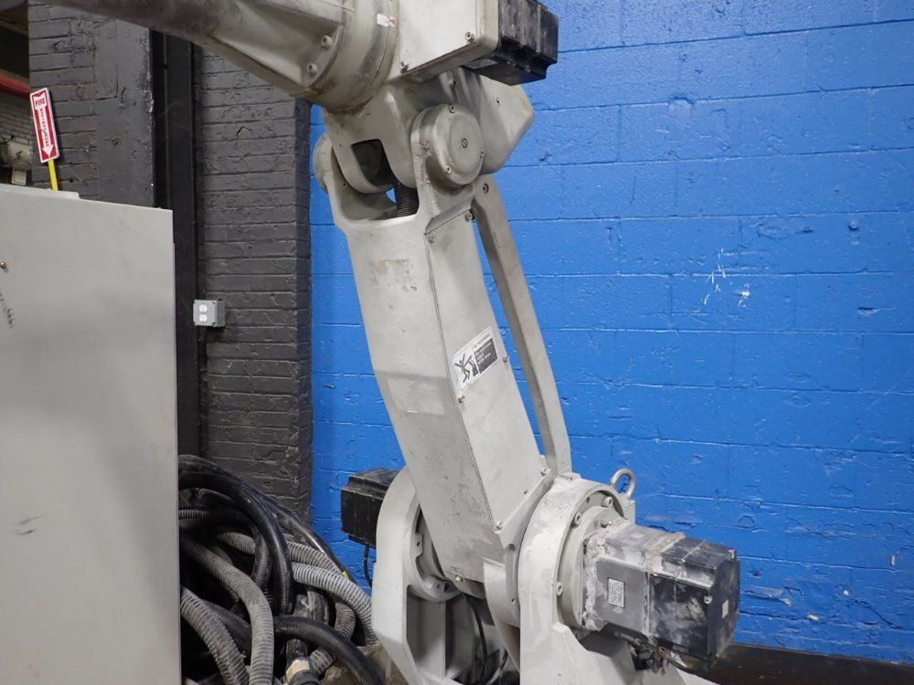 Yaskawa / Motoman Robot - Yr-sk16-c000