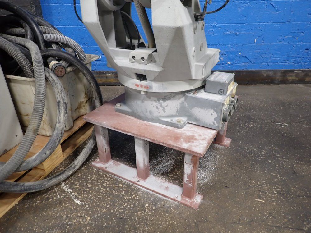 Yaskawa / Motoman Robot - Yr-sk16-c000