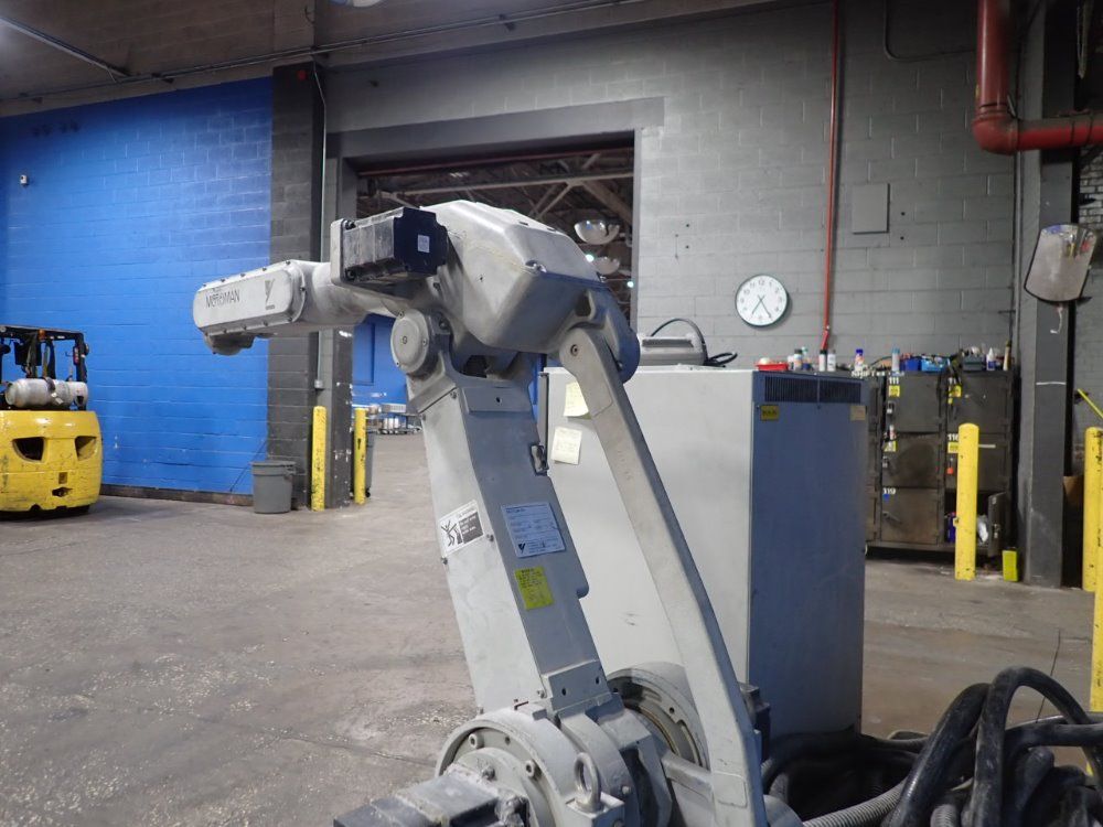 Yaskawa / Motoman Robot - Yr-sk16-c000