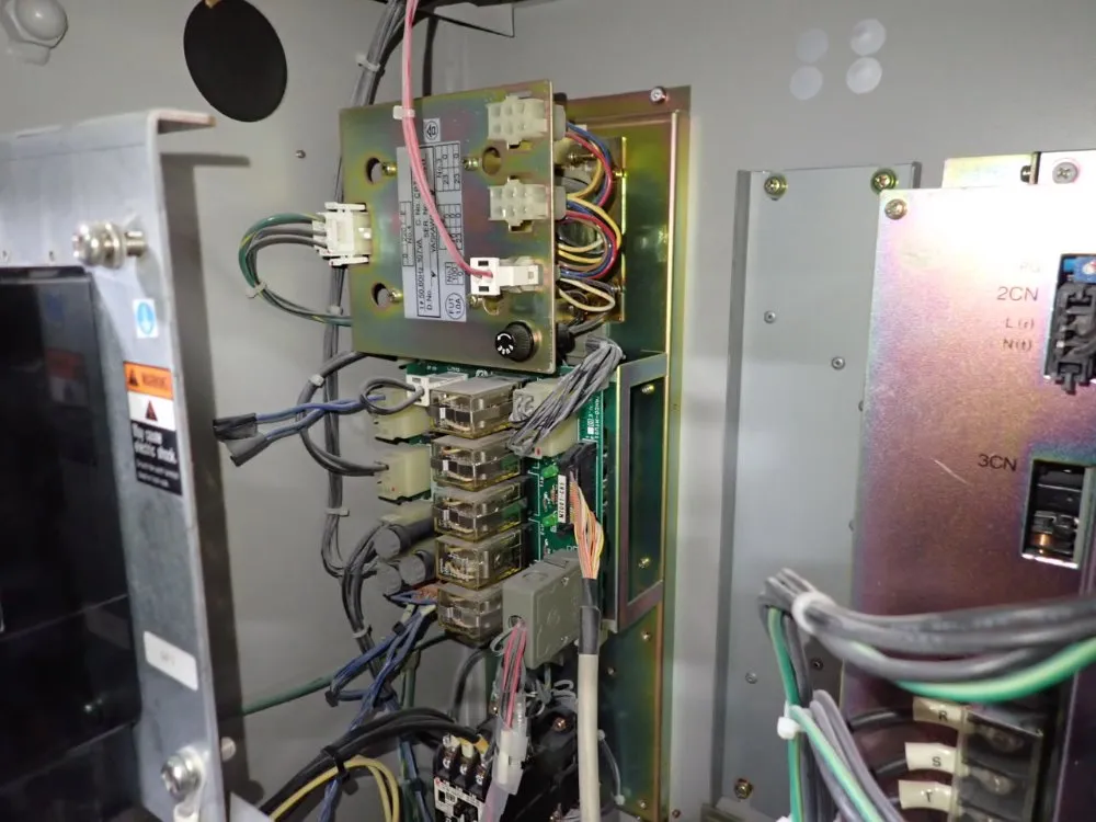 Yaskawa / Motoman Robot - Yr-sk16-c000