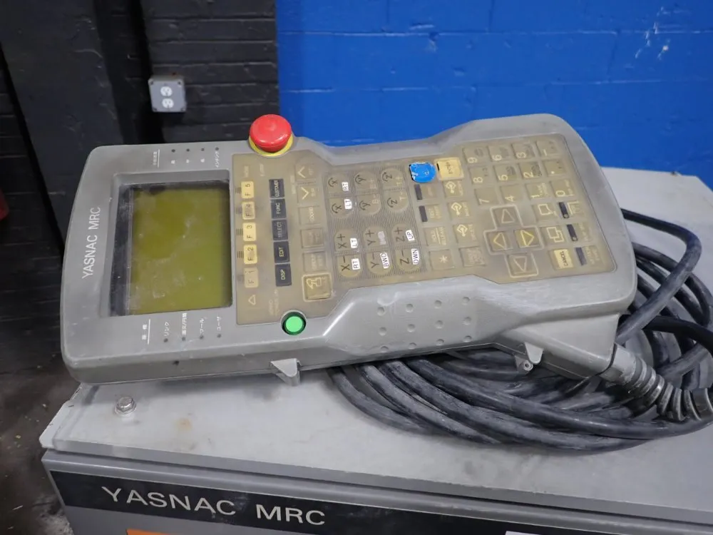 Yaskawa / Motoman Robot - Yr-sk16-c000