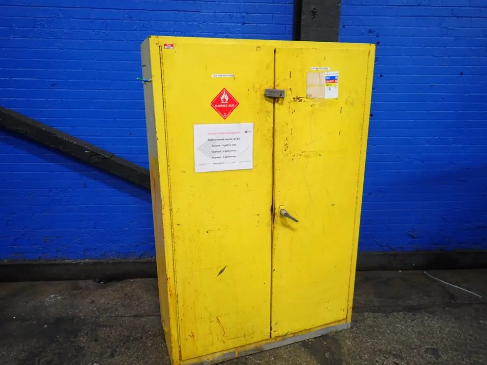 3 Shelves Flammable Storage Unit