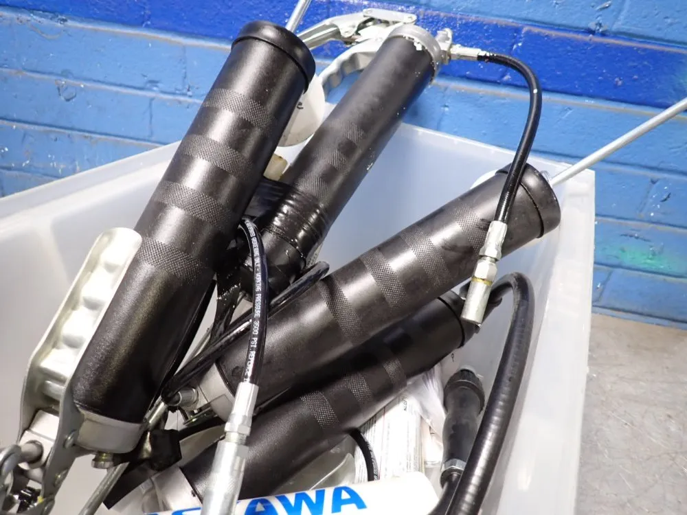 Westward Grease Guns / Grease