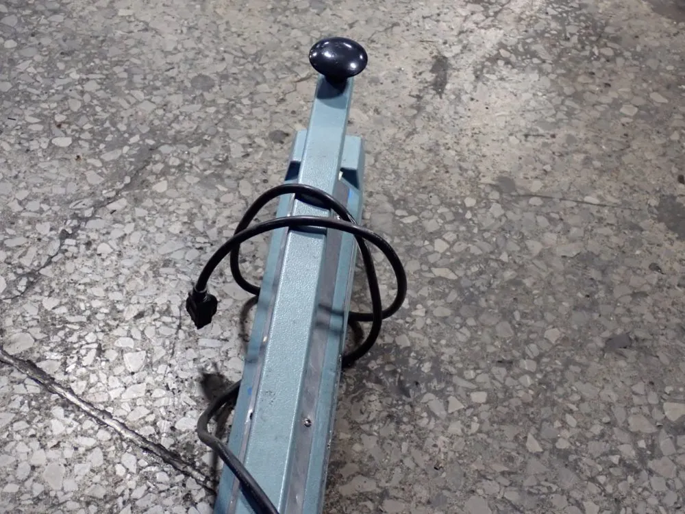 Uline 870 W Heat Sealer - H-1029