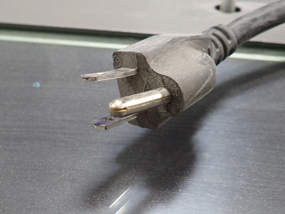 Econoline 40"x40"x32" Blast Cabinet