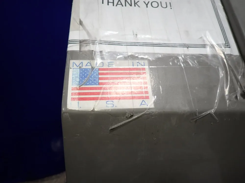 Econoline 40"x40"x32" Blast Cabinet