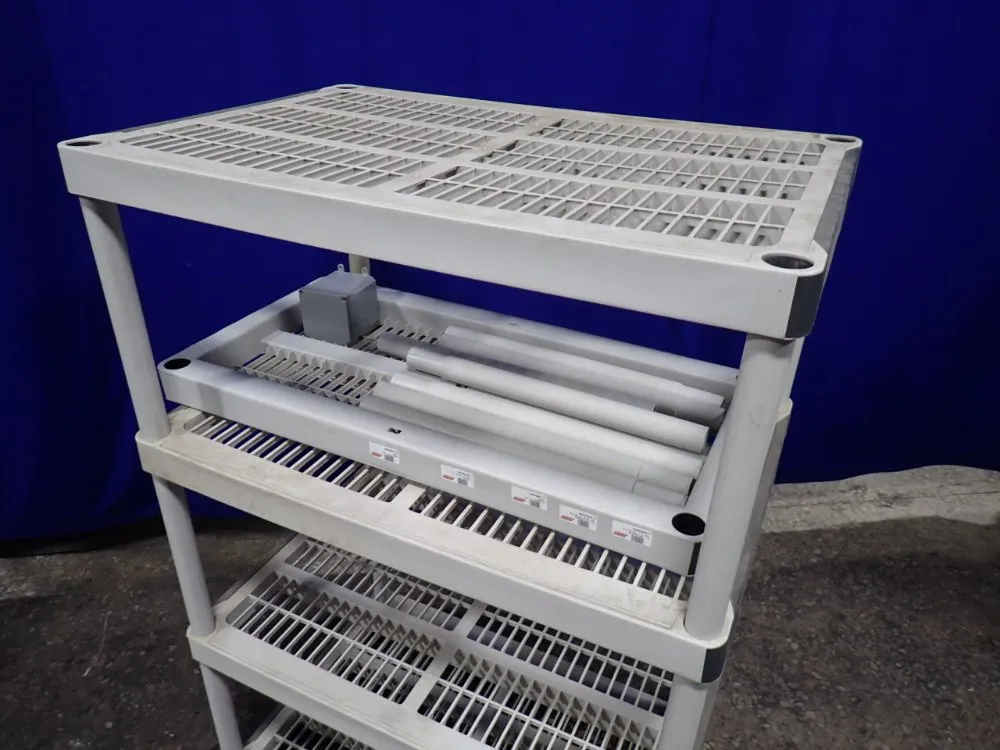 4 Shelves Shelving Unit