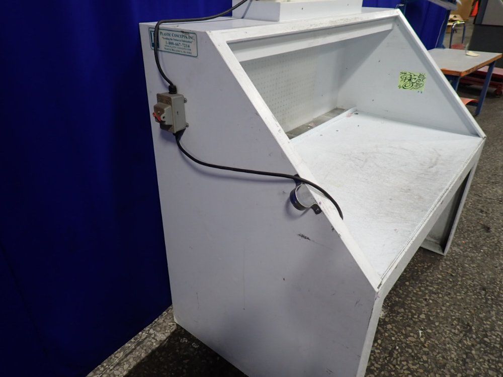 56" X 30" X 20" Fume Hood