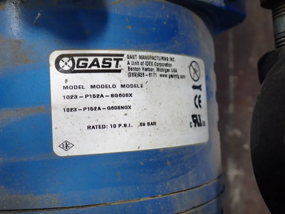 Gast Vacuum Pump - 1023-p152a-sg608x