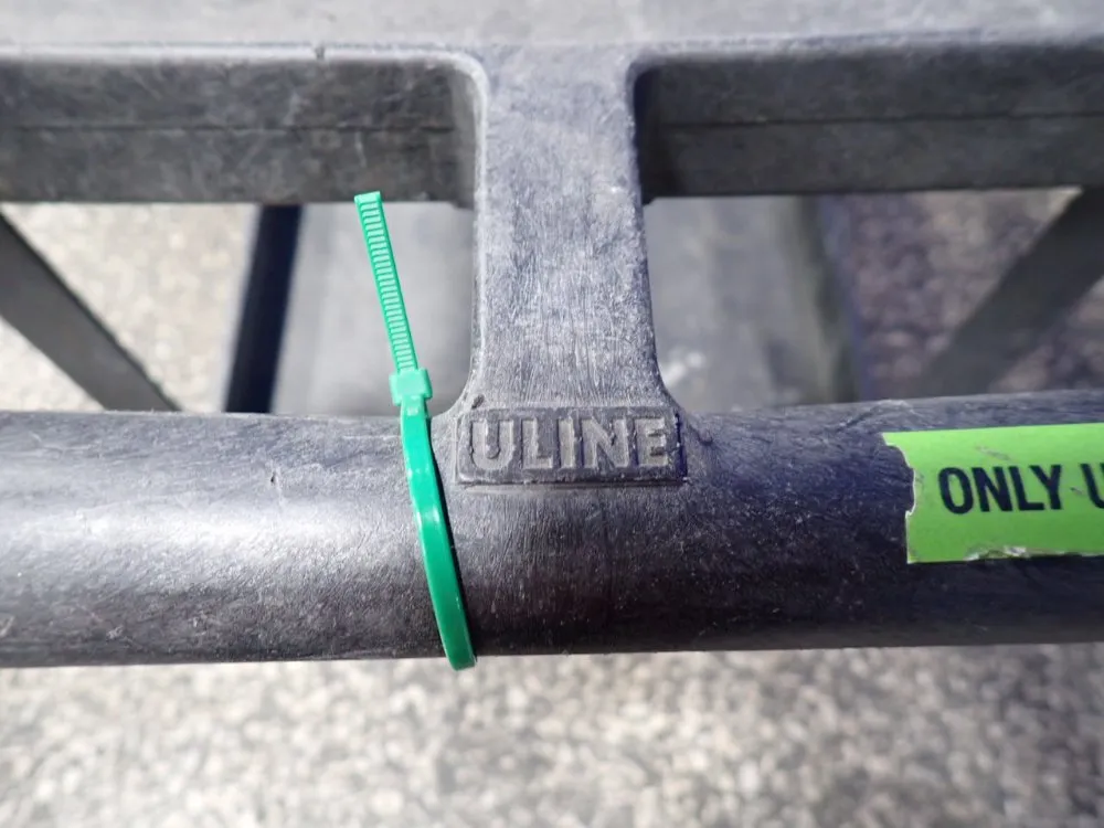 Uline 25" X 36" X 33" Cart